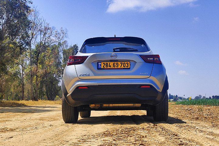 ניסאן ג'וק-e-Hybrid-מבט אחורי