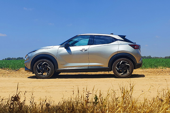 ניסאן ג'וק-e-Hybrid-מבט צד