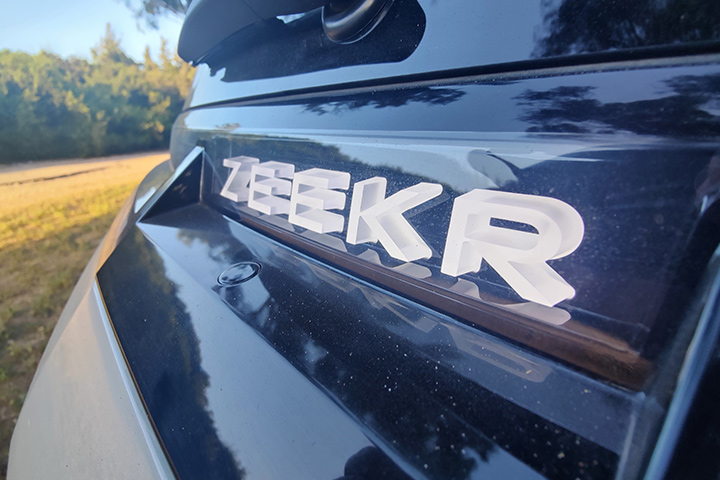 זיקר X קריפטון ZEEKR X KRYPTON