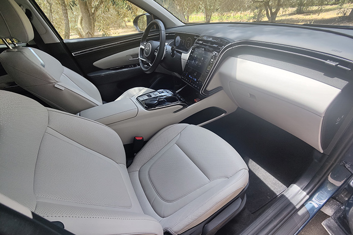 יונדאי טוסון 1.6 טורבו - פנים הרכב