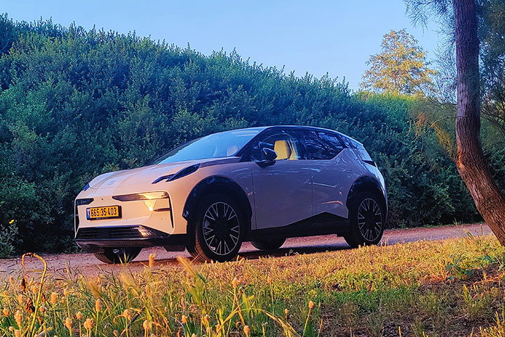 זיקר X קריפטון ZEEKR X KRYPTON 